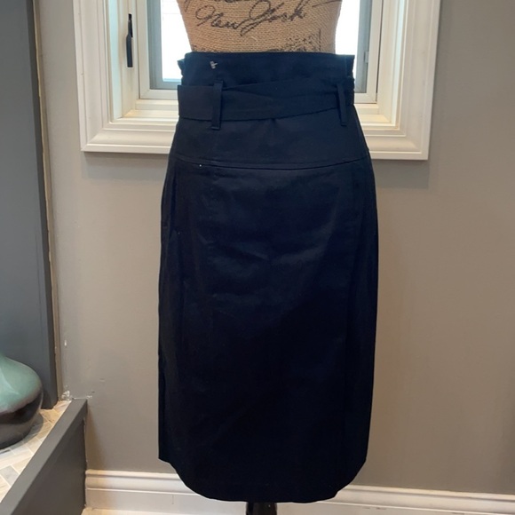Black skirt - Picture 5 of 6